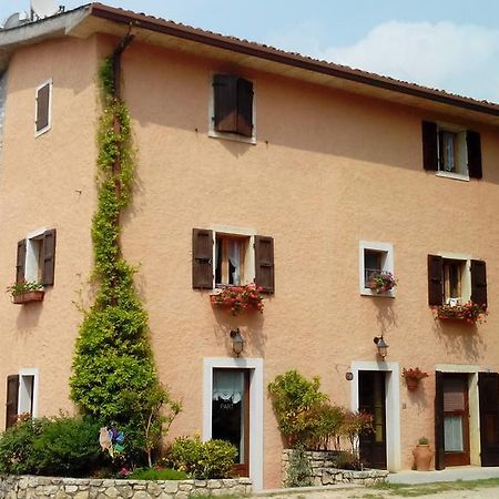 Agriturismo La Part San Zeno di Montagna Luaran gambar